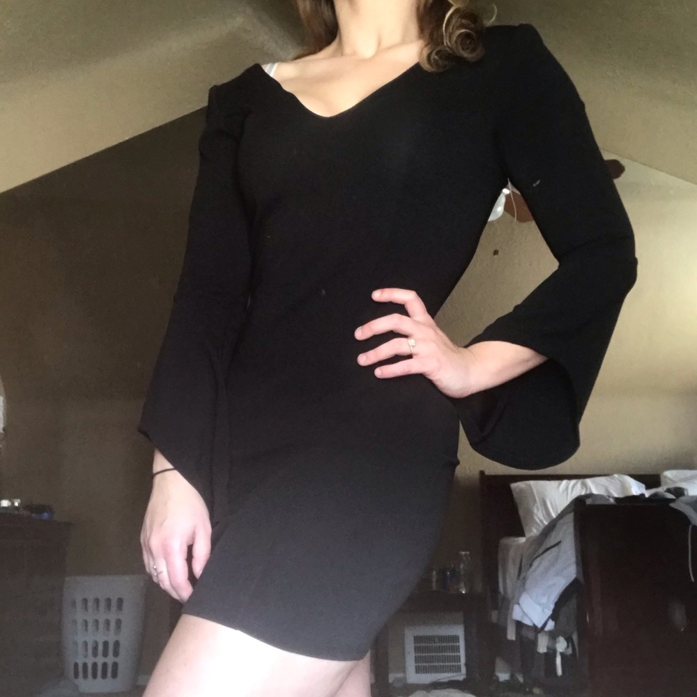 Black Bell-Sleeve Bodycon Dress